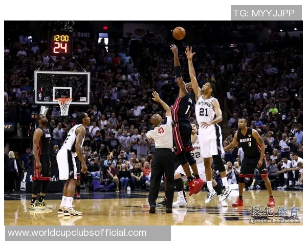 2019年NBA总决赛热火与勇士的激烈对决回顾与精彩瞬间分析