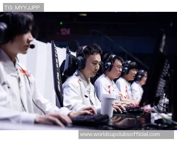 EDG崛起之路：从默默无闻到英雄联盟巅峰的奋斗历程